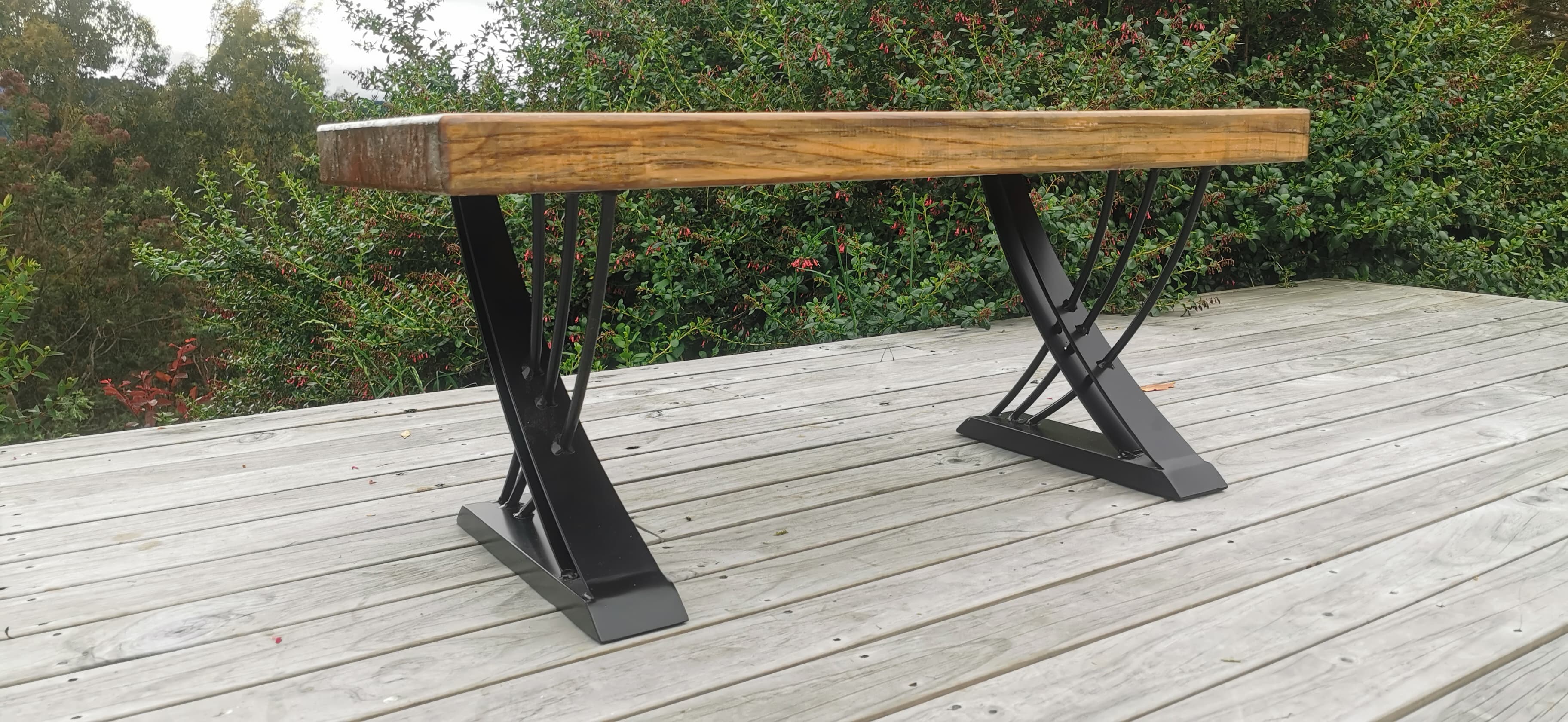 Custom aluminium table